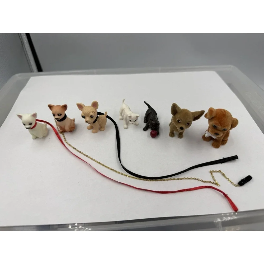 Vintage Lot Of 5 Dogs & 2 Cats Dollhouse Miniature Dogs Puppy Kitty Tiny W/leash